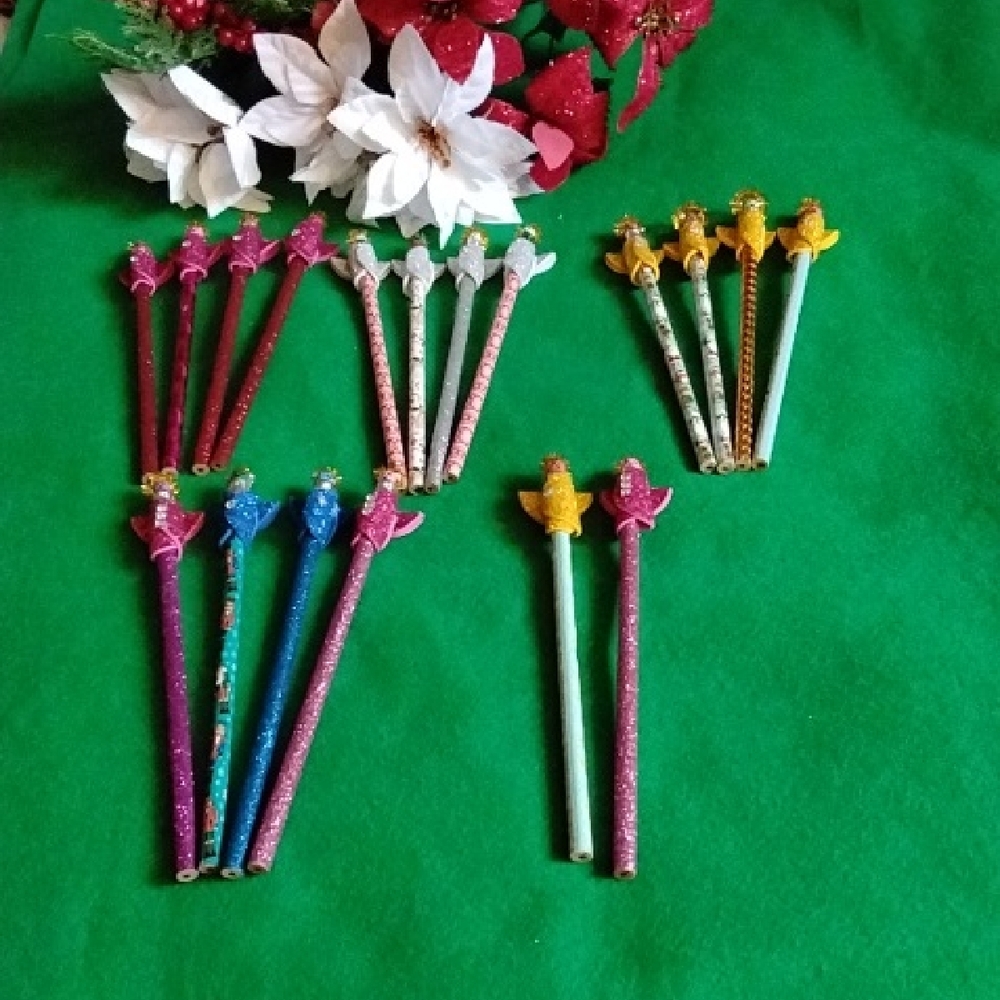 Glittery Pencil Set with Fun Toppers